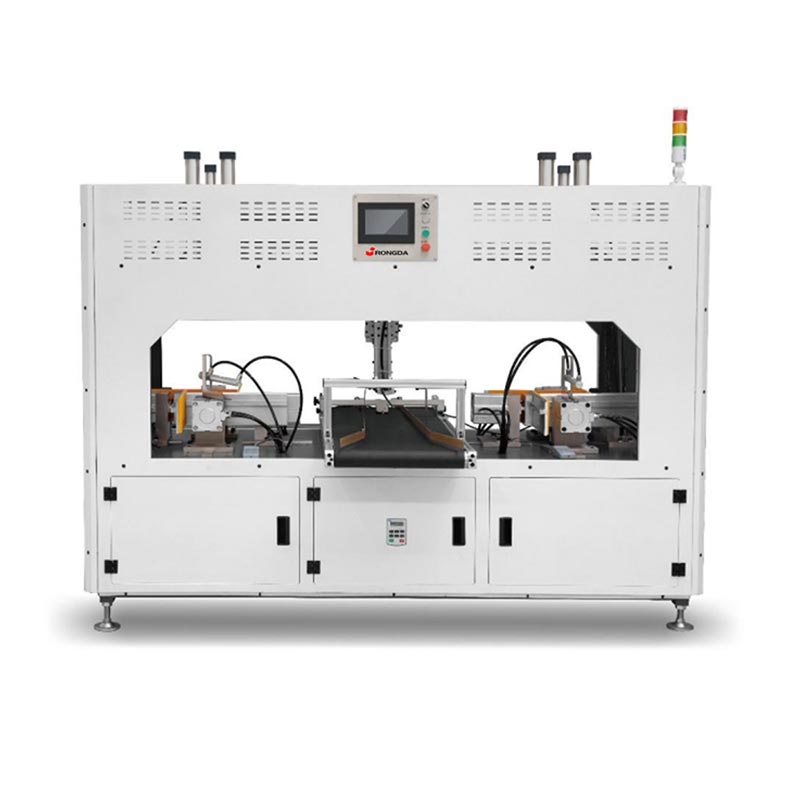 Machine de pressage automatique de boîtes rigides