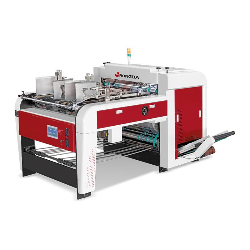 Machine à rainurer le papier cartonné