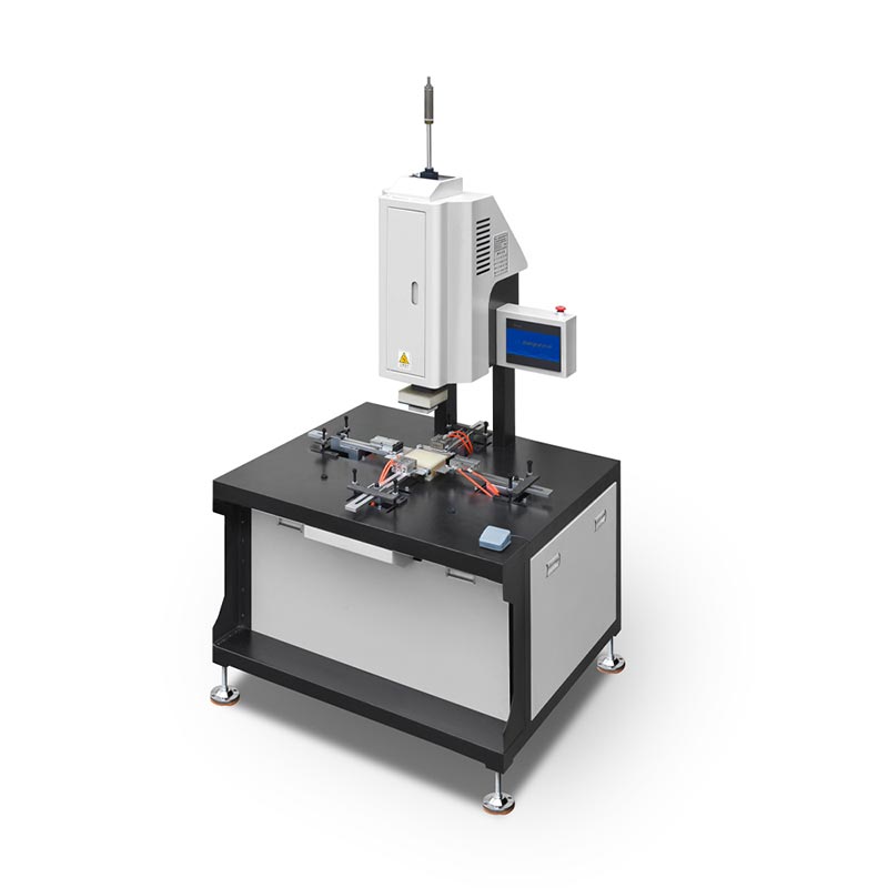 Machine d'emballage de bord de boîte rigide